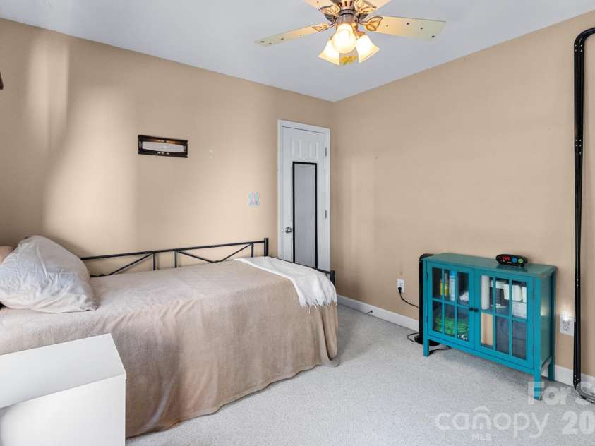 1172 Deer Run Road, Chester, SC 29706.  MLS# CAR4434930, YatesRealty ID 57175. 