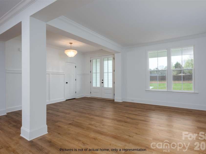 104 Hickory Hill Road, Mooresville, NC 28117.  MLS# CAR4434468, YatesRealty ID 57178. 
