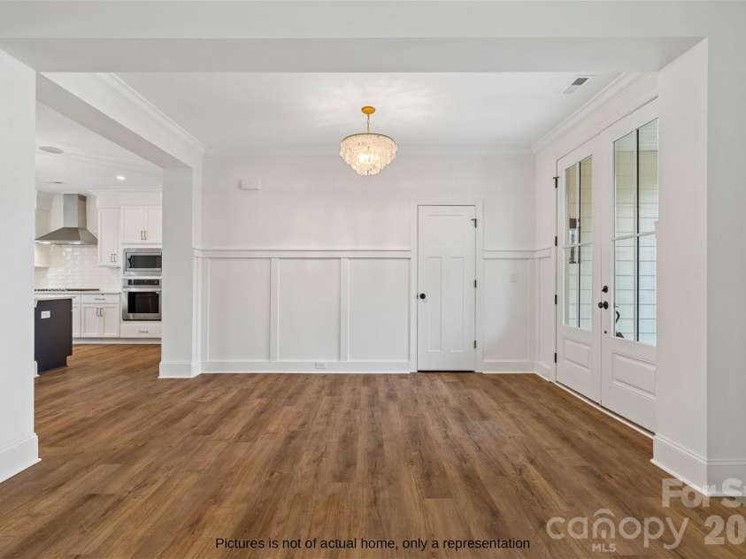 104 Hickory Hill Road, Mooresville, NC 28117.  MLS# CAR4434468, YatesRealty ID 57178. 