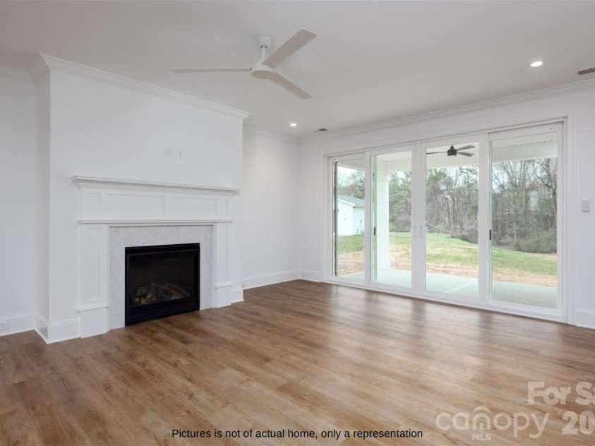 104 Hickory Hill Road, Mooresville, NC 28117.  MLS# CAR4434468, YatesRealty ID 57178. 