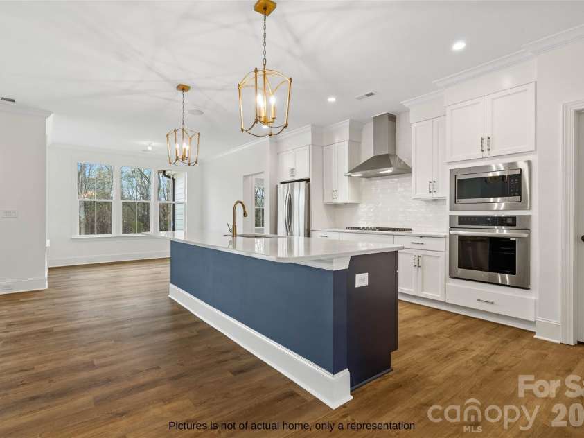 104 Hickory Hill Road, Mooresville, NC 28117.  MLS# CAR4434468, YatesRealty ID 57178. 