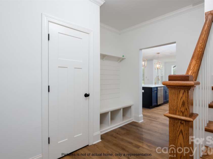 104 Hickory Hill Road, Mooresville, NC 28117.  MLS# CAR4434468, YatesRealty ID 57178. 