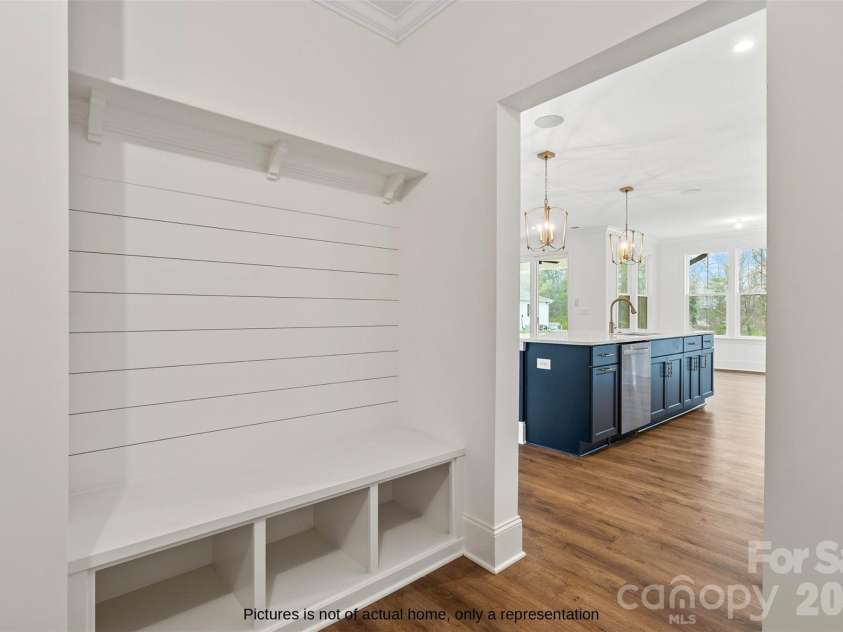 104 Hickory Hill Road, Mooresville, NC 28117.  MLS# CAR4434468, YatesRealty ID 57178. 