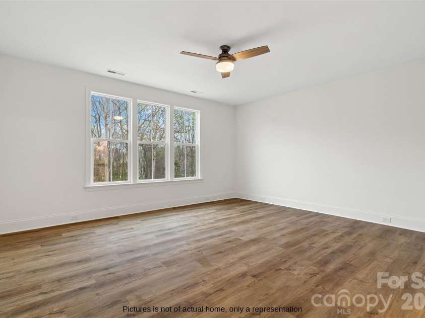 104 Hickory Hill Road, Mooresville, NC 28117.  MLS# CAR4434468, YatesRealty ID 57178. 