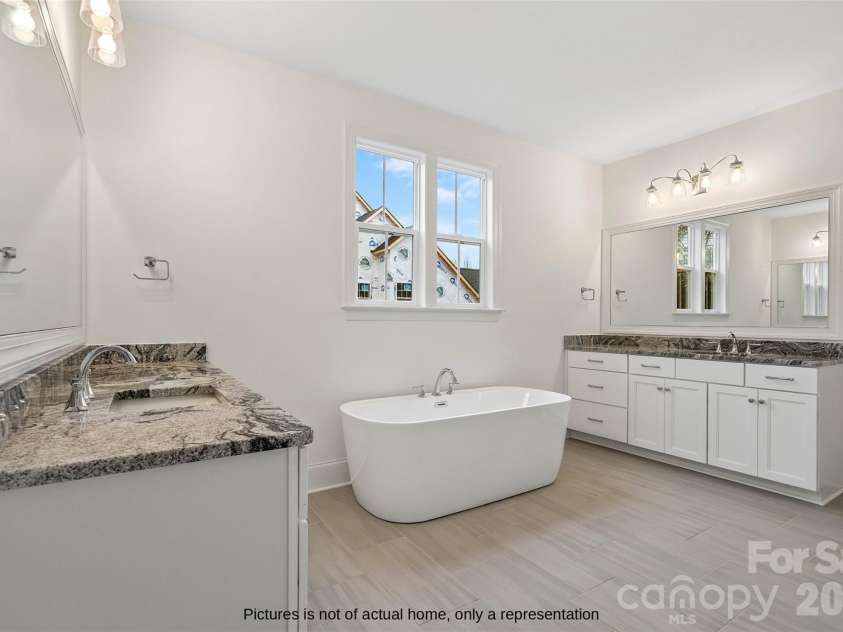 104 Hickory Hill Road, Mooresville, NC 28117.  MLS# CAR4434468, YatesRealty ID 57178. 
