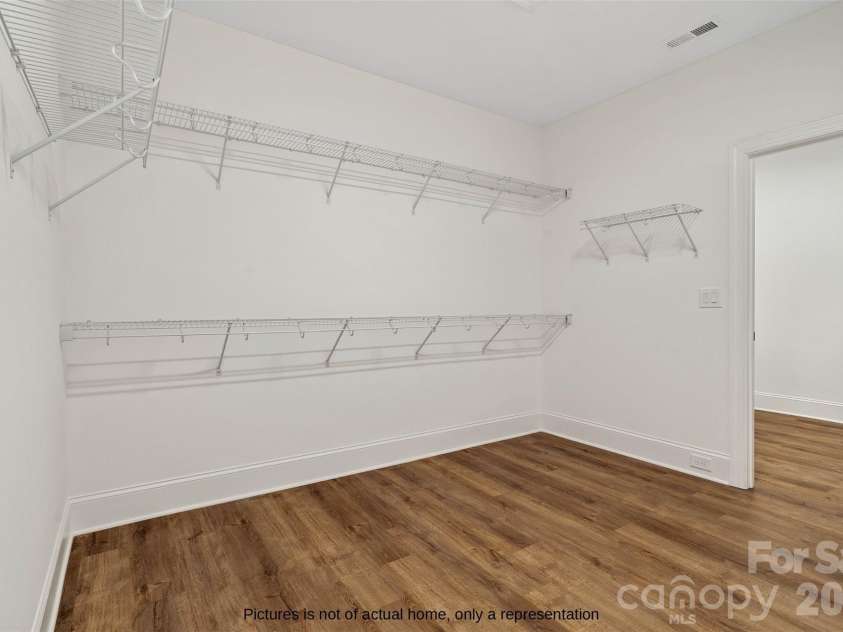 104 Hickory Hill Road, Mooresville, NC 28117.  MLS# CAR4434468, YatesRealty ID 57178. 