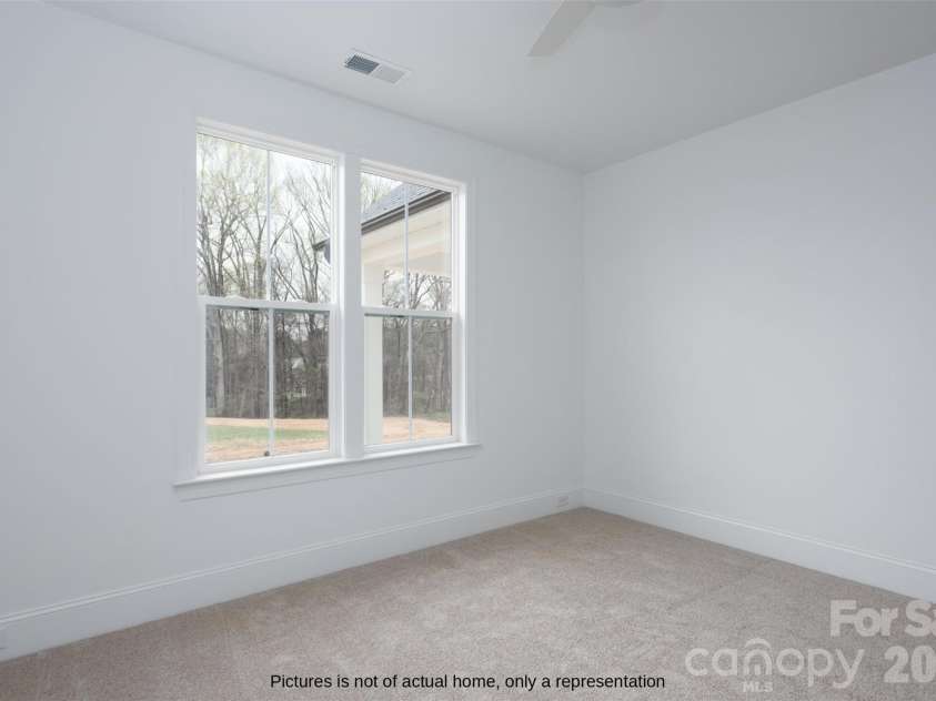 104 Hickory Hill Road, Mooresville, NC 28117.  MLS# CAR4434468, YatesRealty ID 57178. 