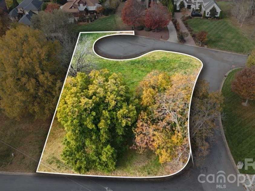 104 Hickory Hill Road, Mooresville, NC 28117.  MLS# CAR4434468, YatesRealty ID 57178. 