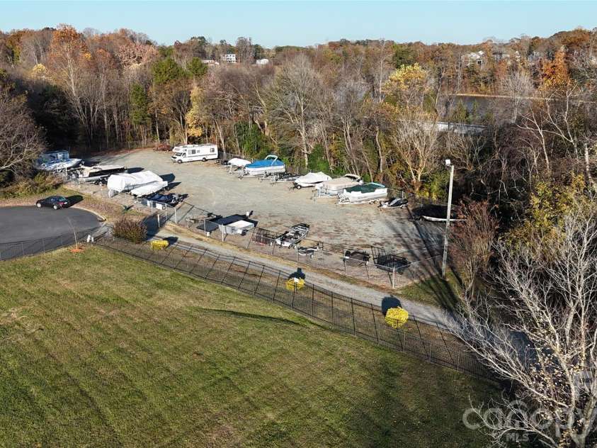 104 Hickory Hill Road, Mooresville, NC 28117.  MLS# CAR4434468, YatesRealty ID 57178. 