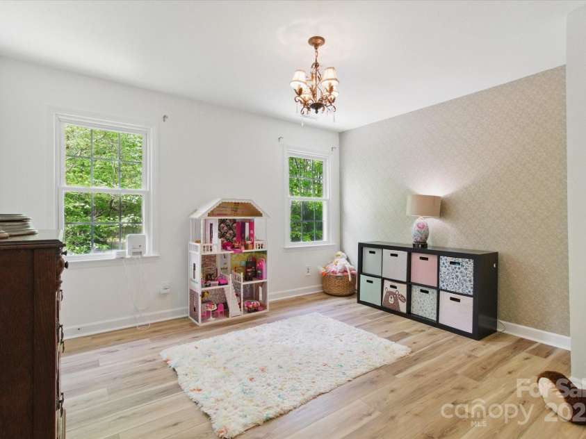 7514 Pewter Lane, Charlotte, NC 28270.  MLS# CAR4244658, YatesRealty ID 5718. Bedroom #3 is has new flooring and paint.