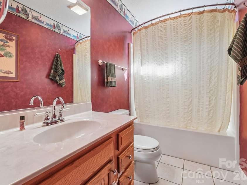499 Flint Hill Road, Alexander, NC 28701.  MLS# CAR4409425, YatesRealty ID 57181. 
