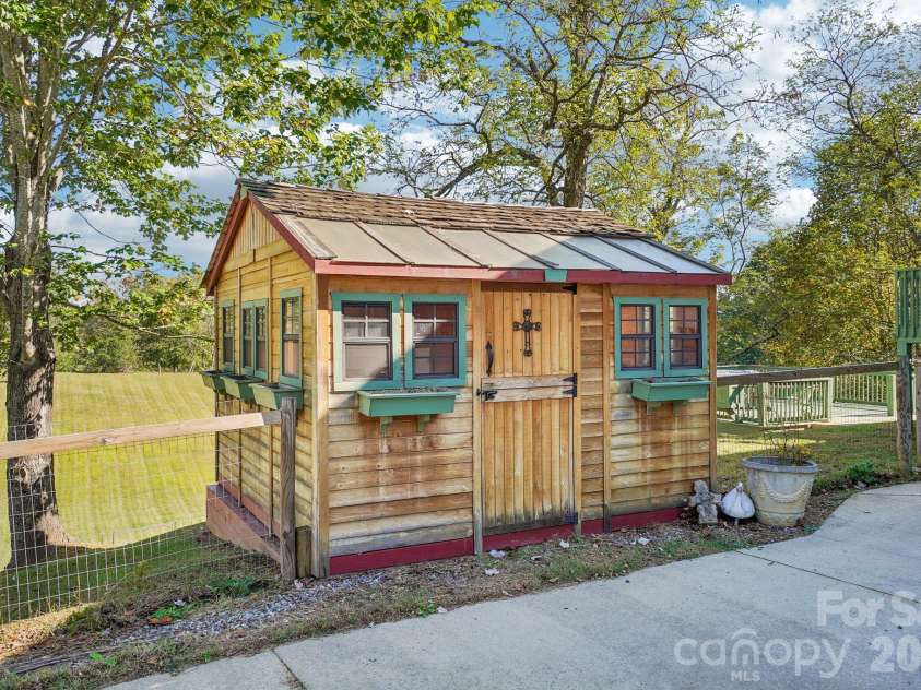 499 Flint Hill Road, Alexander, NC 28701.  MLS# CAR4409425, YatesRealty ID 57181. Gardening Shed