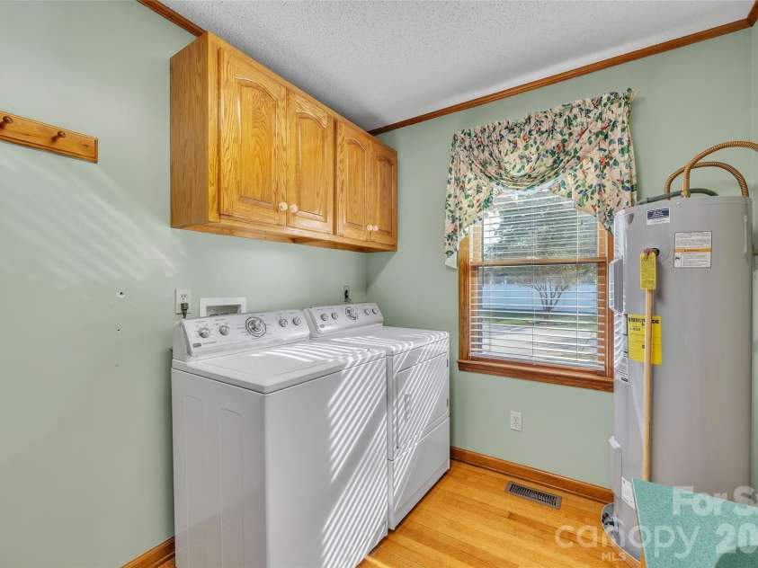 120 Burr Lane, Salisbury, NC 28146.  MLS# CAR4433340, YatesRealty ID 57184. 
