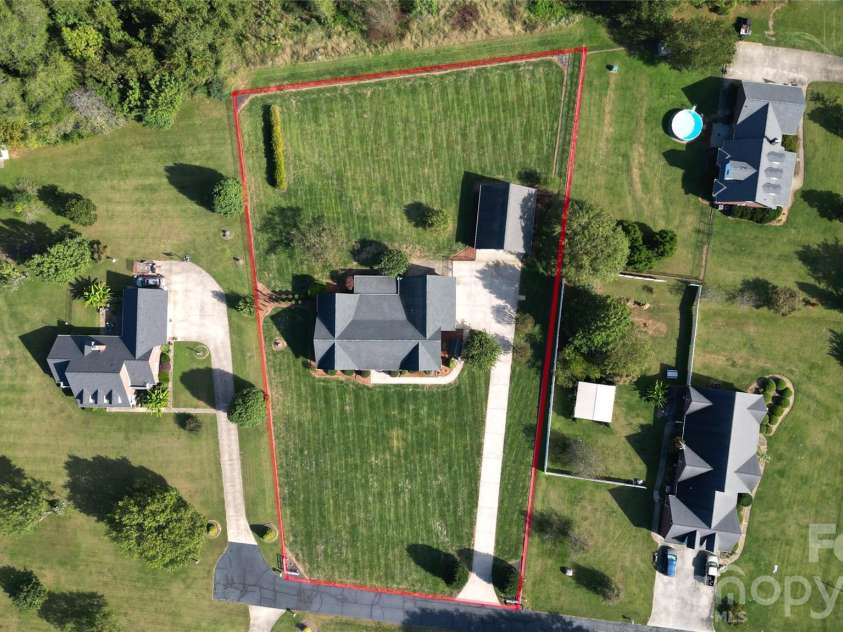 120 Burr Lane, Salisbury, NC 28146.  MLS# CAR4433340, YatesRealty ID 57184. 
