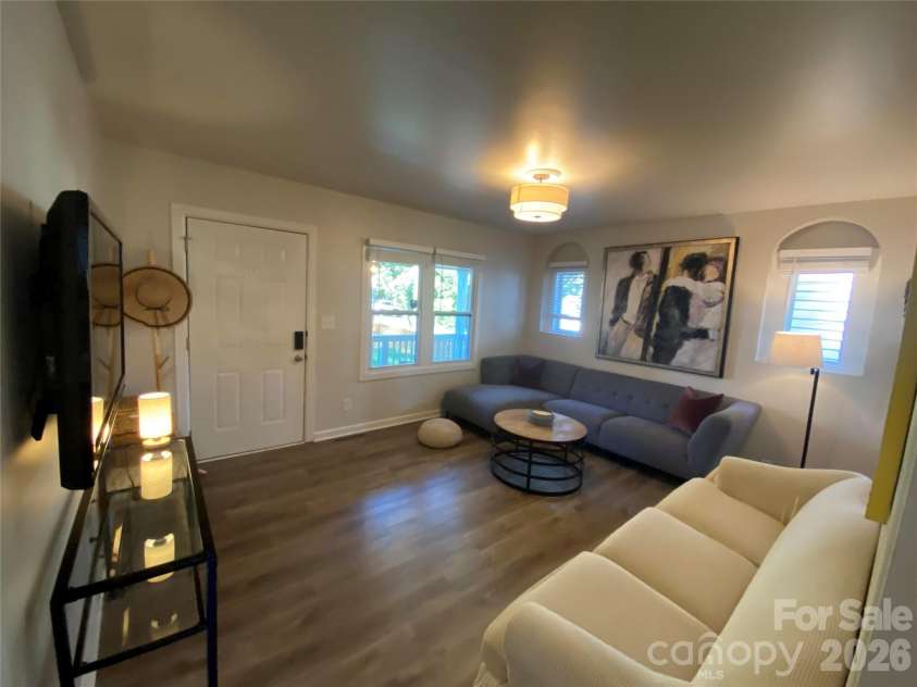 2906 Rush Avenue, Charlotte, NC 28208.  MLS# CAR4435558, YatesRealty ID 57188. 