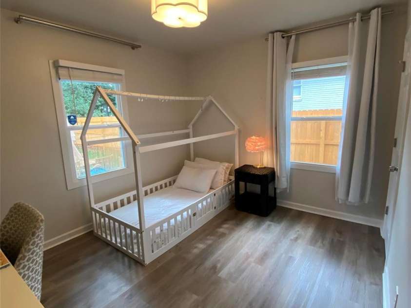 2906 Rush Avenue, Charlotte, NC 28208.  MLS# CAR4435558, YatesRealty ID 57188. 