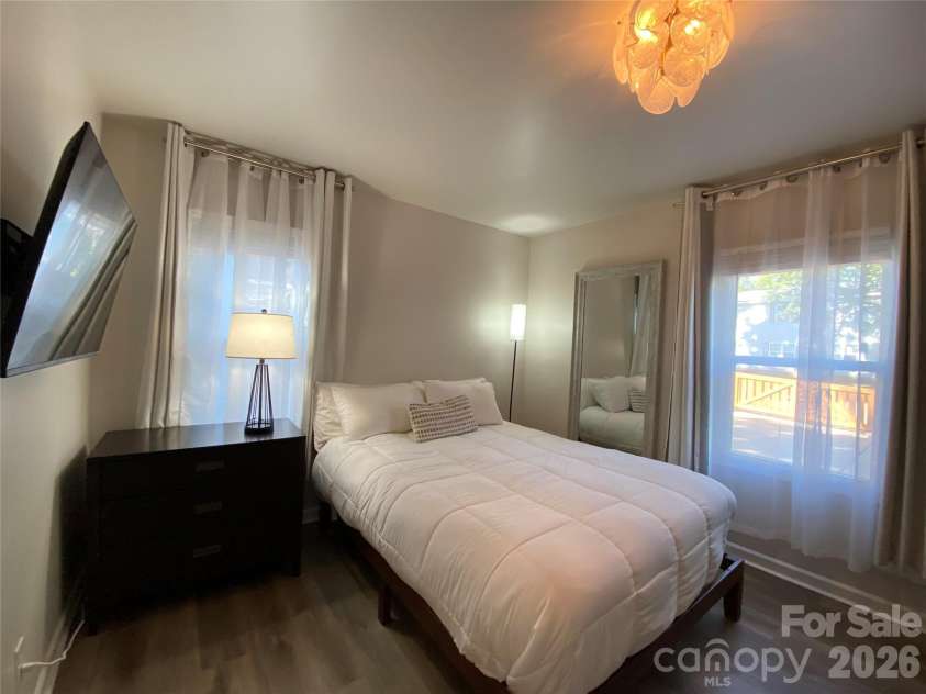 2906 Rush Avenue, Charlotte, NC 28208.  MLS# CAR4435558, YatesRealty ID 57188. 