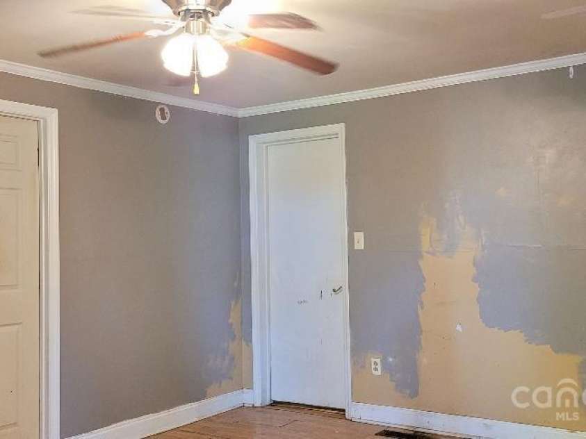 3169 Eden Terrace Extension, Rock Hill, SC 29730.  MLS# CAR4211487, YatesRealty ID 5719. Living Room