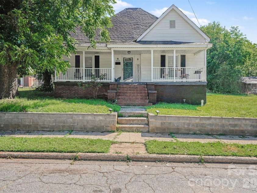 312 Vance Avenue, Salisbury, NC 28144.  MLS# CAR4403955, YatesRealty ID 57191. 