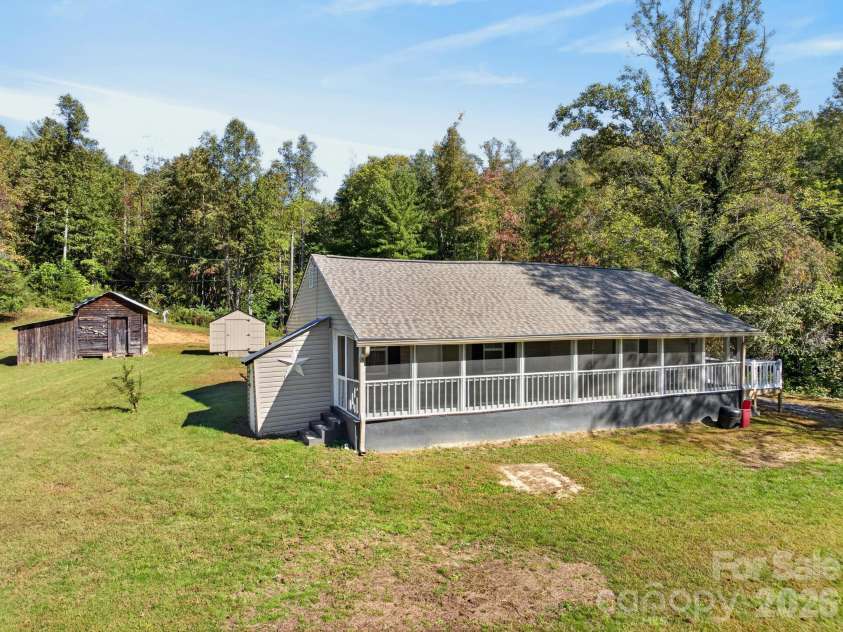 2805 H T Road, Lenoir, NC 28645.  MLS# CAR4432524, YatesRealty ID 57192. 