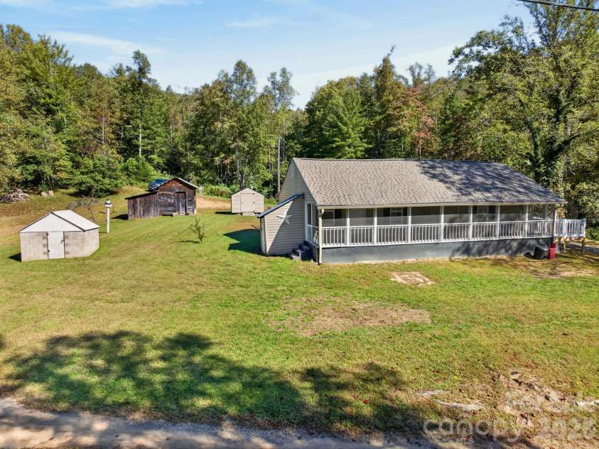 2805 H T Road, Lenoir, NC 28645.  MLS# CAR4432524, YatesRealty ID 57192. 
