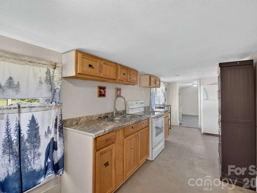 2805 H T Road, Lenoir, NC 28645.  MLS# CAR4432524, YatesRealty ID 57192. 