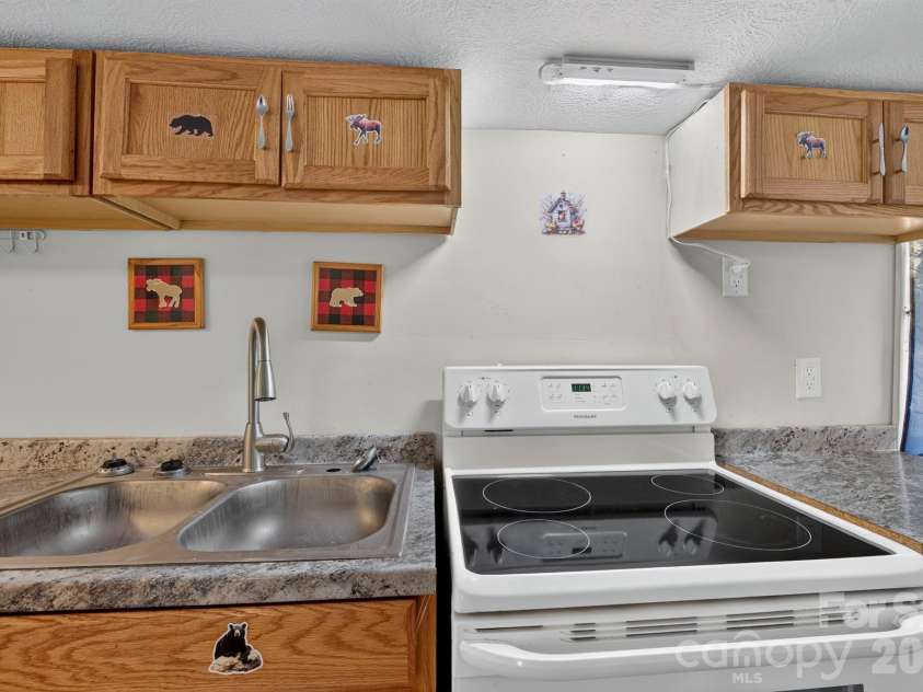 2805 H T Road, Lenoir, NC 28645.  MLS# CAR4432524, YatesRealty ID 57192. 
