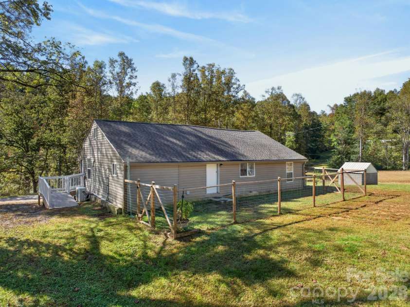 2805 H T Road, Lenoir, NC 28645.  MLS# CAR4432524, YatesRealty ID 57192. 