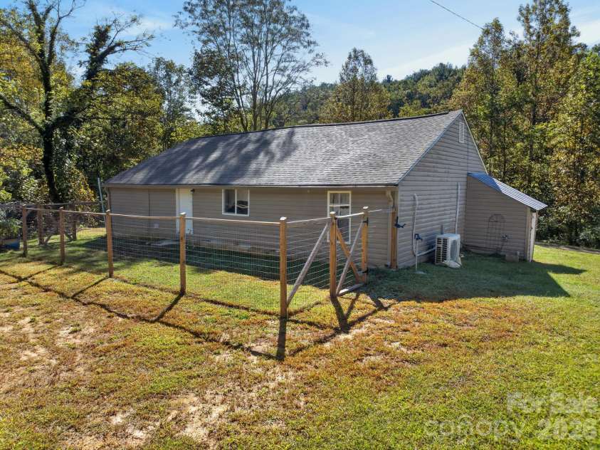 2805 H T Road, Lenoir, NC 28645.  MLS# CAR4432524, YatesRealty ID 57192. 