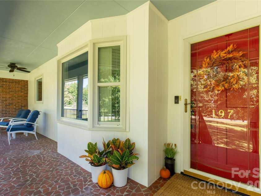 197 Floyd Road, Kershaw, SC 29067.  MLS# CAR4435070, YatesRealty ID 57193. 