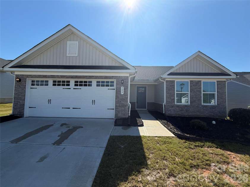 599 Grandiflora Avenue, Lancaster, SC 29720.  MLS# CAR4435574, YatesRealty ID 57199. 