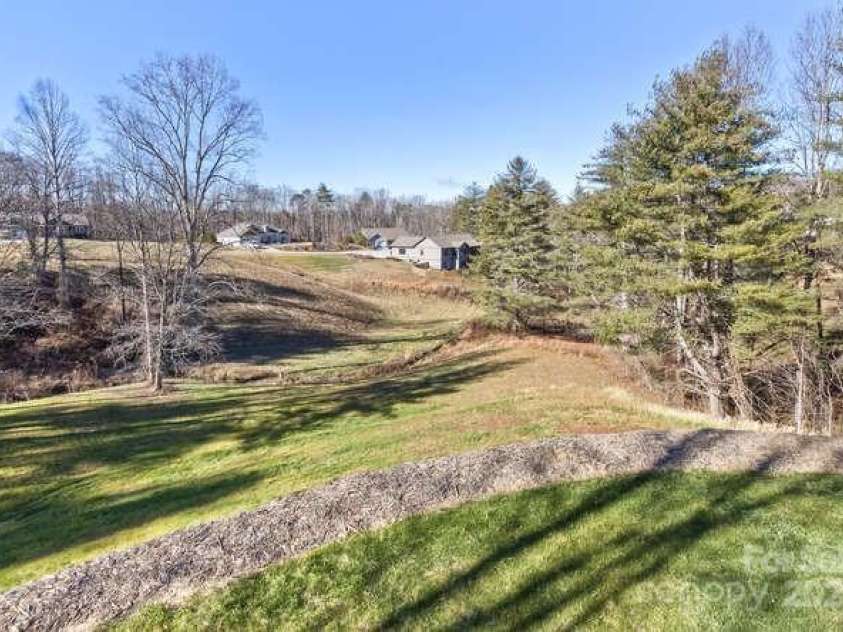 105 Sheila Wynne Drive, Fletcher, NC 28732.  MLS# CAR4330203, YatesRealty ID 572. 