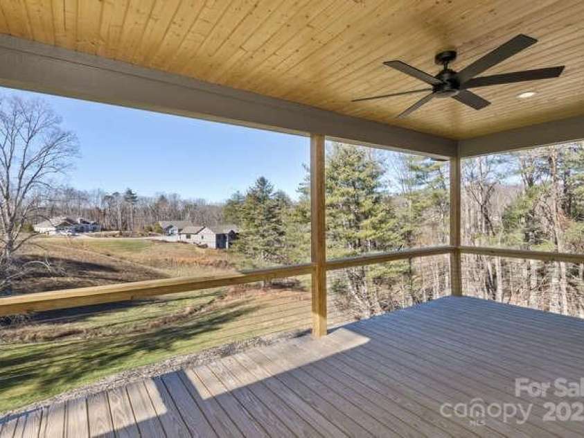 105 Sheila Wynne Drive, Fletcher, NC 28732.  MLS# CAR4330203, YatesRealty ID 572. 