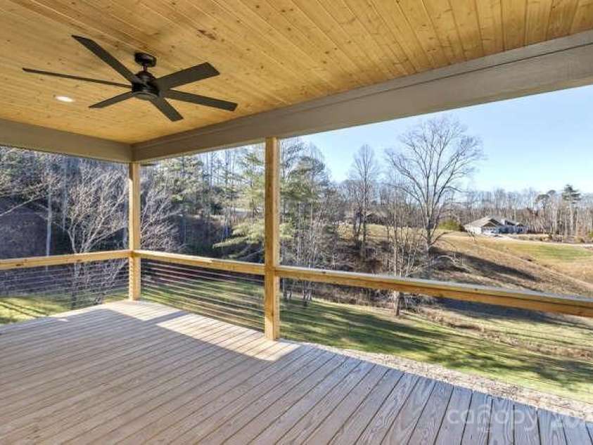 105 Sheila Wynne Drive, Fletcher, NC 28732.  MLS# CAR4330203, YatesRealty ID 572. 