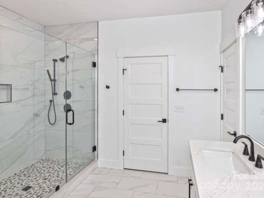 105 Sheila Wynne Drive, Fletcher, NC 28732.  MLS# CAR4330203, YatesRealty ID 572. 