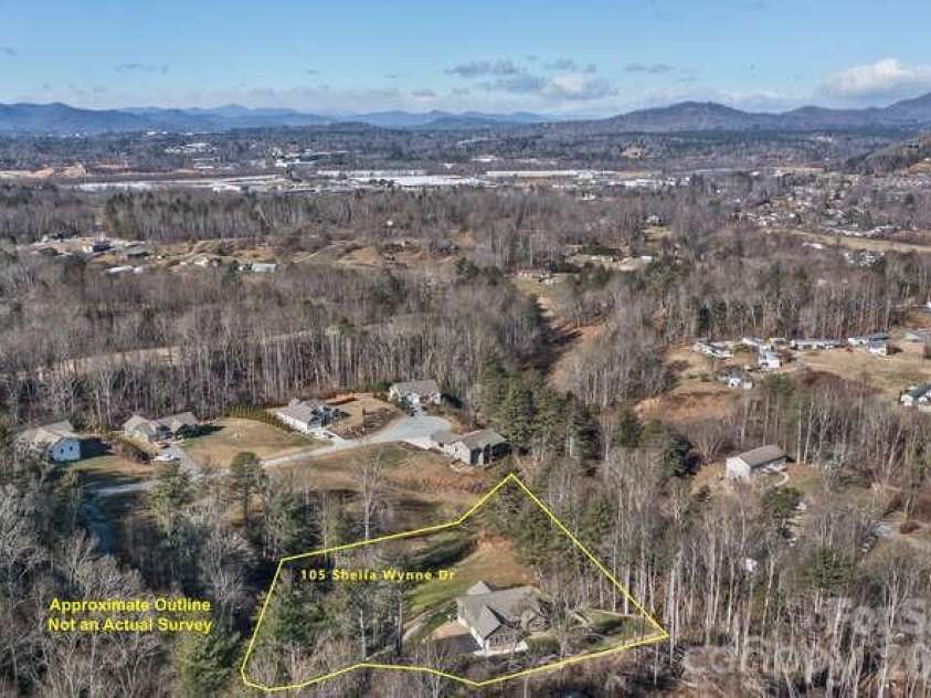 105 Sheila Wynne Drive, Fletcher, NC 28732.  MLS# CAR4330203, YatesRealty ID 572. 