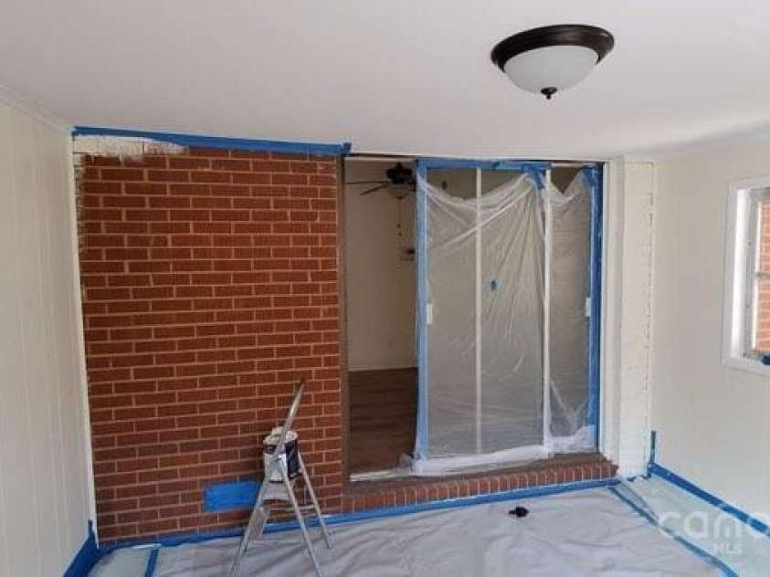 12608 Rocky River Church Road, Charlotte, NC 28215.  MLS# CAR4170912, YatesRealty ID 572. 