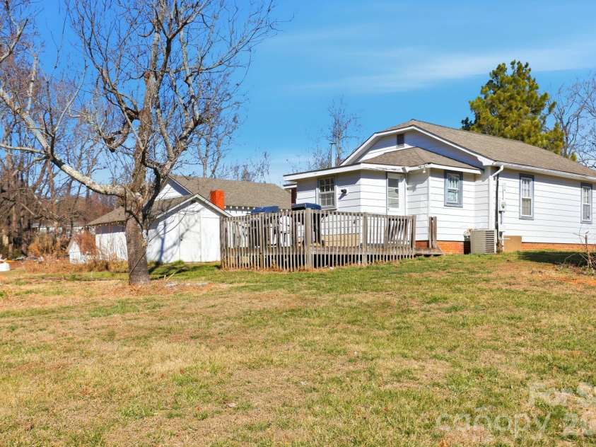 174 Shumate Lane, North Wilkesboro, NC 28659.  MLS# CAR4336858, YatesRealty ID 5720. 