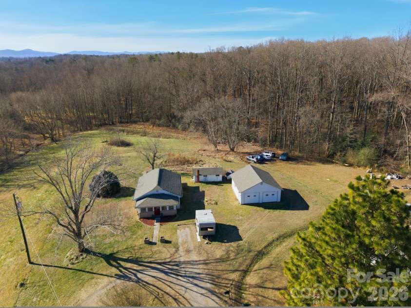 174 Shumate Lane, North Wilkesboro, NC 28659.  MLS# CAR4336858, YatesRealty ID 5720. 
