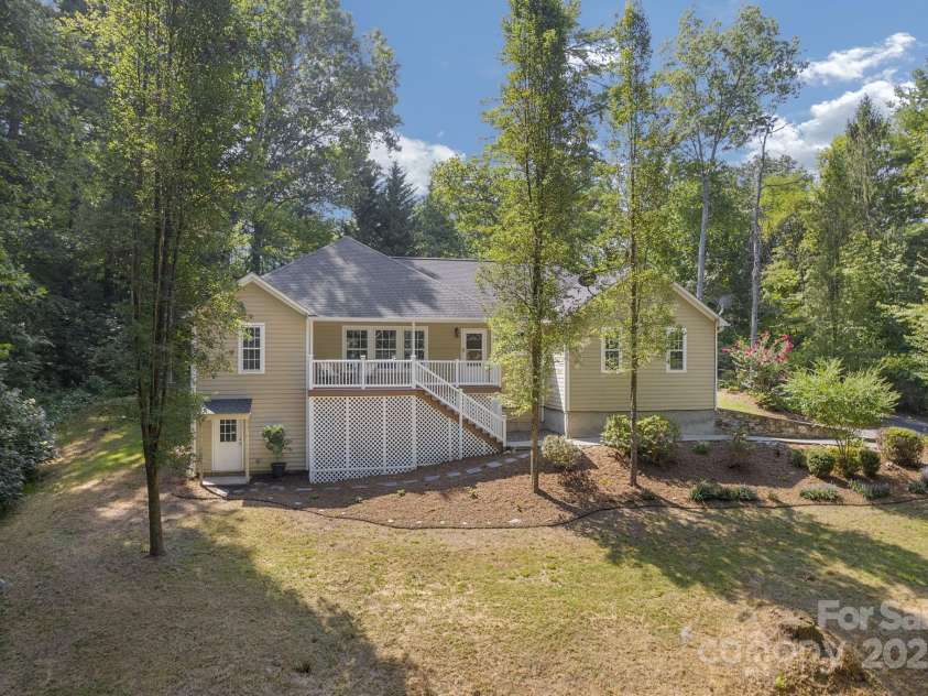 904 Mills Gap Road, Fletcher, NC 28732.  MLS# CAR4237641, YatesRealty ID 5720. 