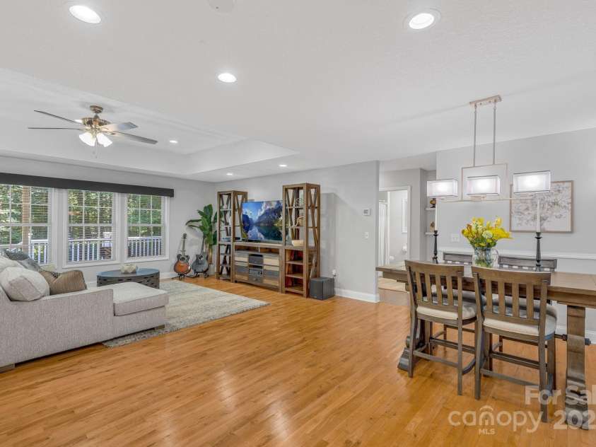 904 Mills Gap Road, Fletcher, NC 28732.  MLS# CAR4237641, YatesRealty ID 5720. 