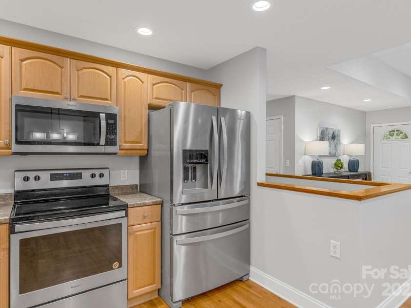 904 Mills Gap Road, Fletcher, NC 28732.  MLS# CAR4237641, YatesRealty ID 5720. 