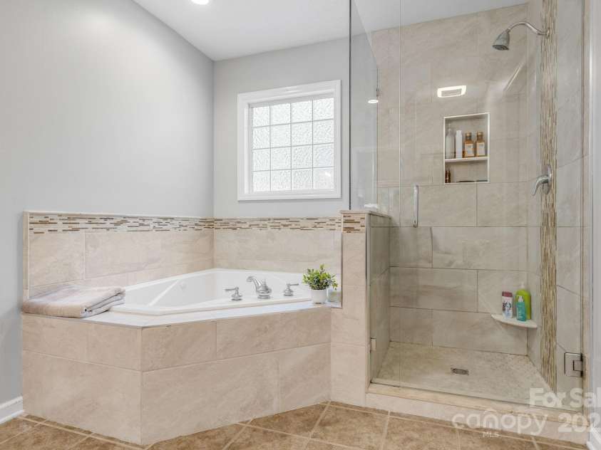 904 Mills Gap Road, Fletcher, NC 28732.  MLS# CAR4237641, YatesRealty ID 5720. 