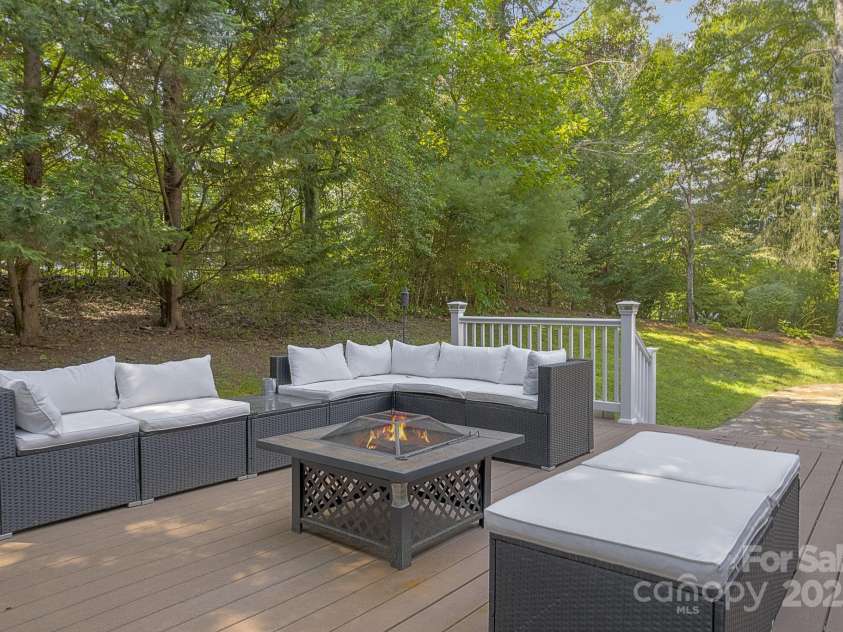 904 Mills Gap Road, Fletcher, NC 28732.  MLS# CAR4237641, YatesRealty ID 5720. 