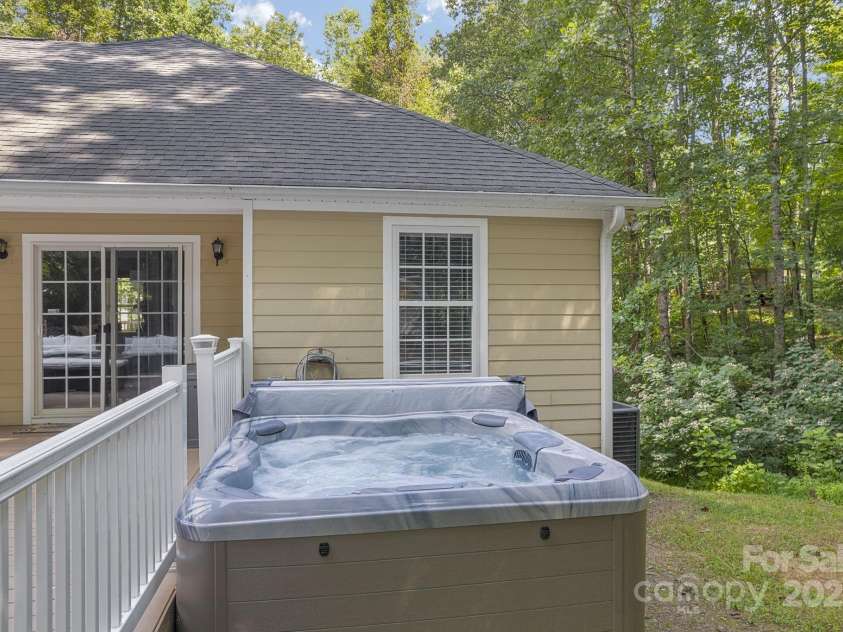 904 Mills Gap Road, Fletcher, NC 28732.  MLS# CAR4237641, YatesRealty ID 5720. 