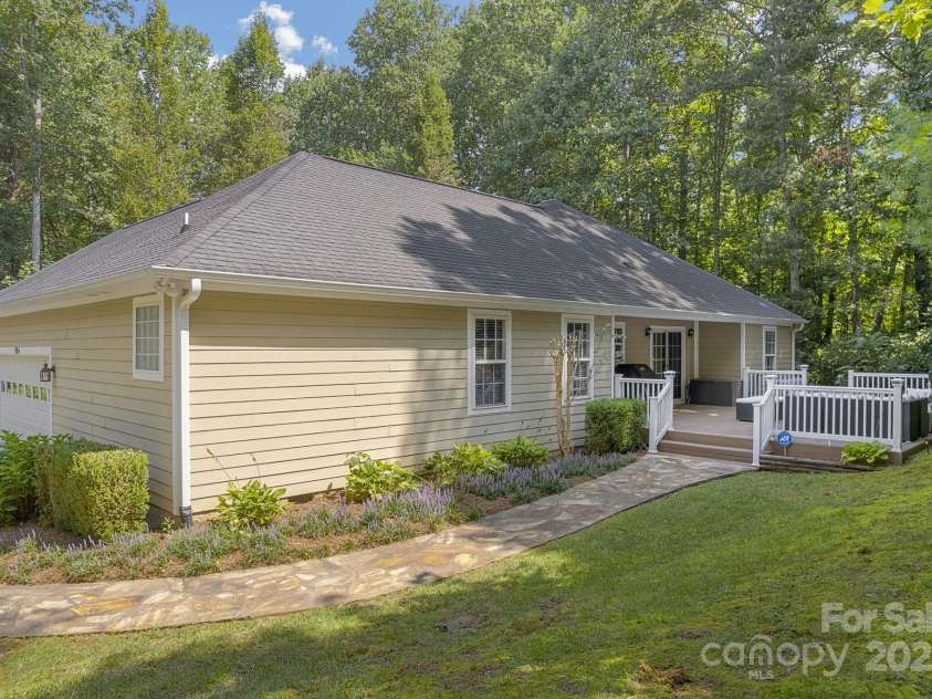 904 Mills Gap Road, Fletcher, NC 28732.  MLS# CAR4237641, YatesRealty ID 5720. 