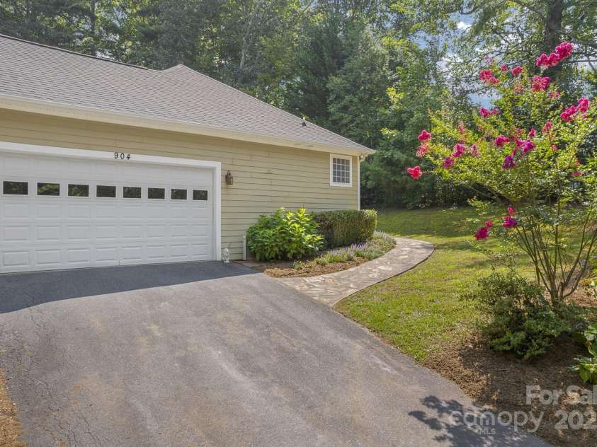 904 Mills Gap Road, Fletcher, NC 28732.  MLS# CAR4237641, YatesRealty ID 5720. 