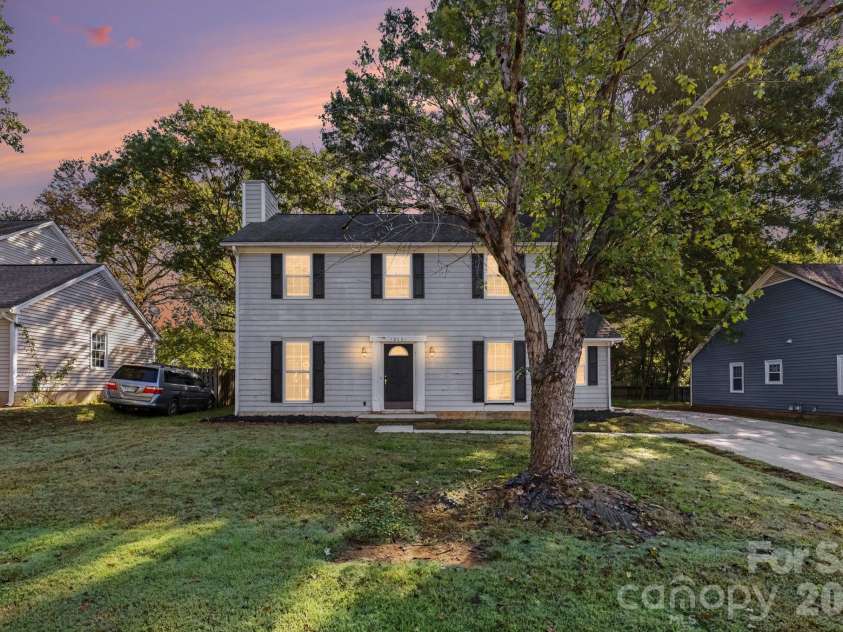 12631 Delman Lane, Pineville, NC 28134.  MLS# CAR4432987, YatesRealty ID 57204. 