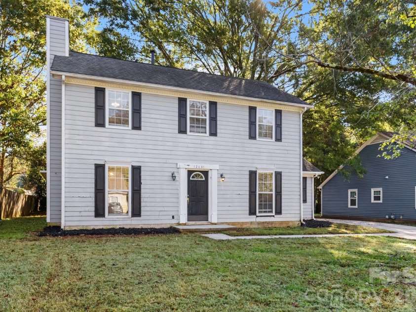 12631 Delman Lane, Pineville, NC 28134.  MLS# CAR4432987, YatesRealty ID 57204. 