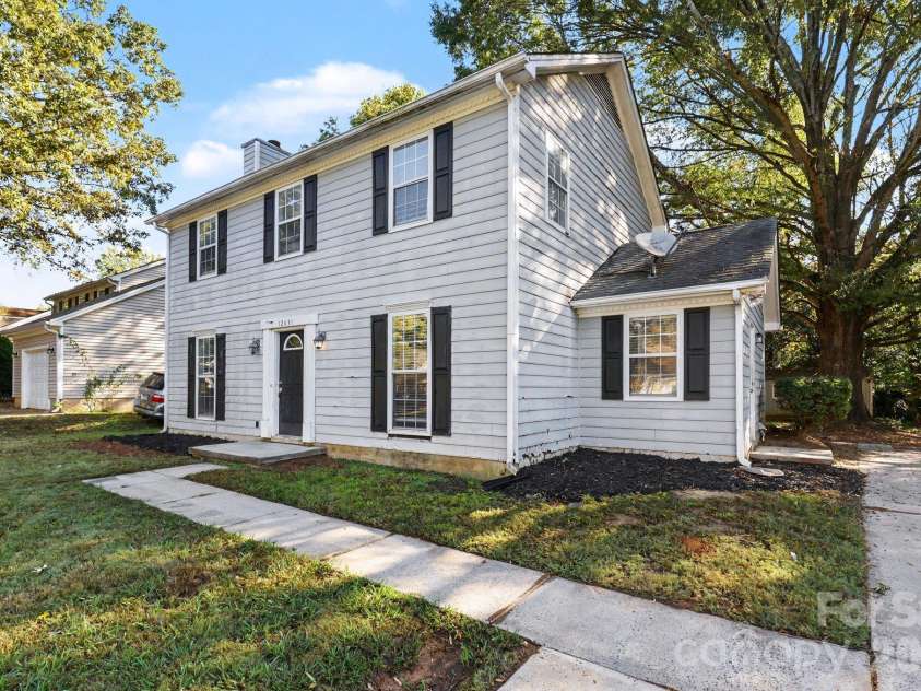 12631 Delman Lane, Pineville, NC 28134.  MLS# CAR4432987, YatesRealty ID 57204. 